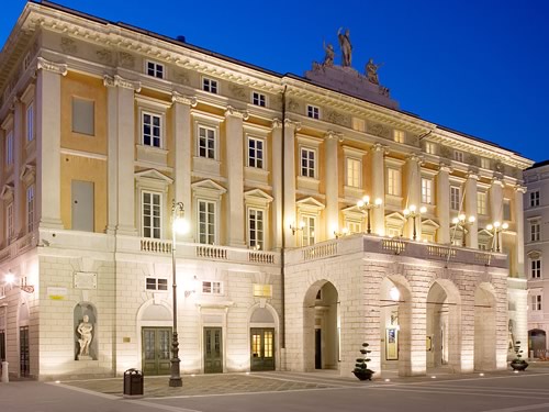 Il teatro Giuseppe Verdi e il teatro Rossetti Trieste